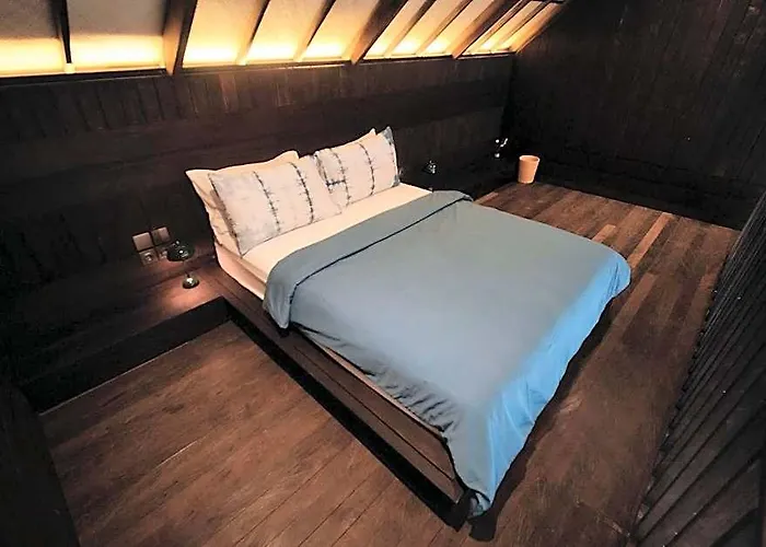 New Little Ripper Boutique 3*